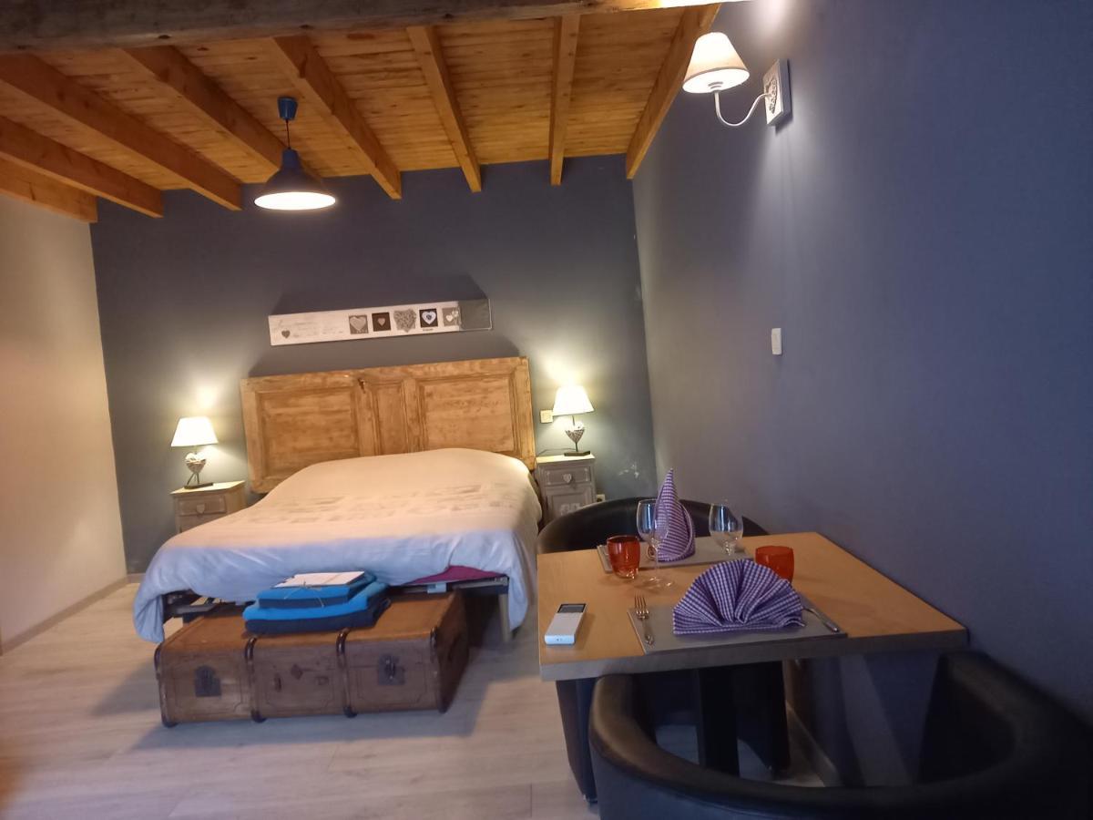 Les Chambres De La Cour Arsimont Esterno foto